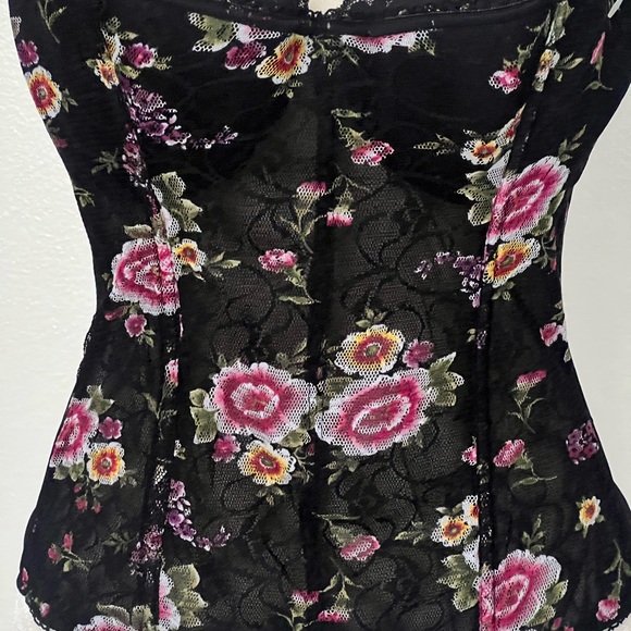 Floral Lace Corset Top - Picture 3 of 11